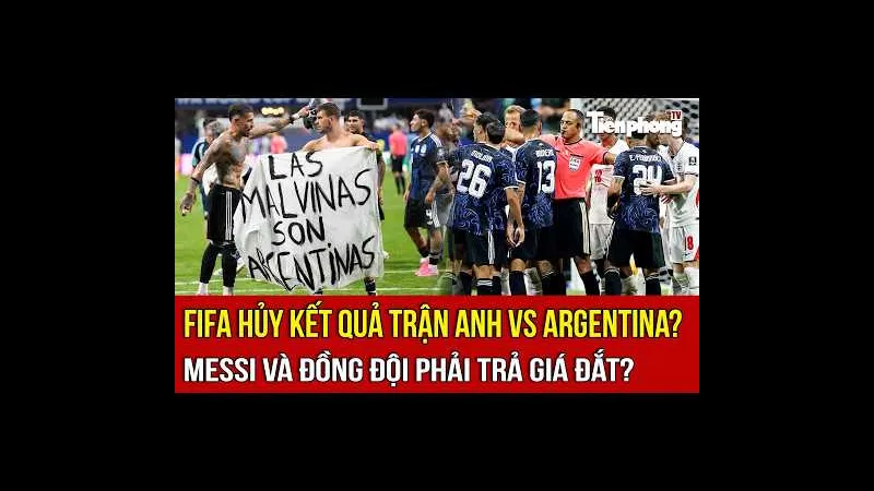Cầu thủ Anh và Argentina gay cấn trên sân Cầu thủ Anh và Argentina gay cấn trên sân