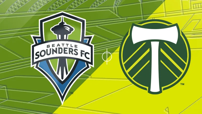Cầu thủ Seattle Sounders và Porland Timbers tranh chấp bóng trên sân cỏ Cầu thủ Seattle Sounders và Porland Timbers tranh chấp bóng trên sân cỏ